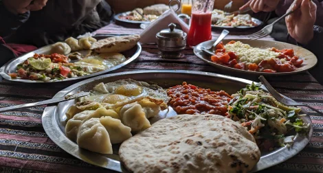 Spécialité indienne/tibétaine dans un restaurant en Himachal Pradesh