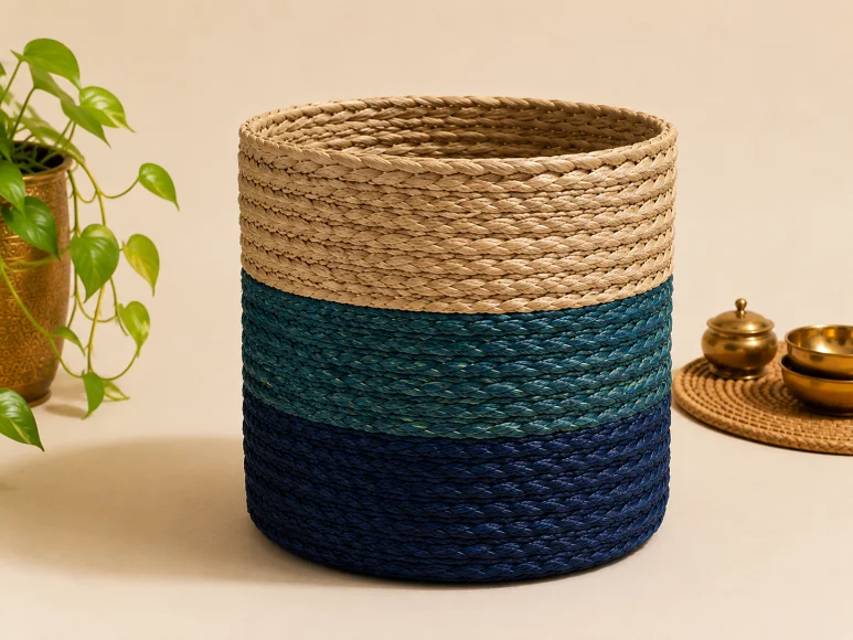 Cache-pot en herbe sabai bleu