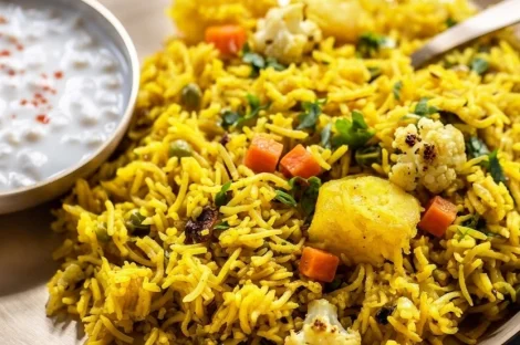 Tehri de l'Uttar Pradesh - Riz aux Légumes Doré